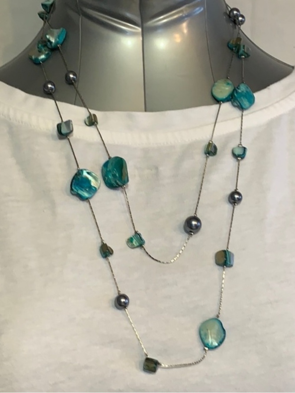 Double string necklace